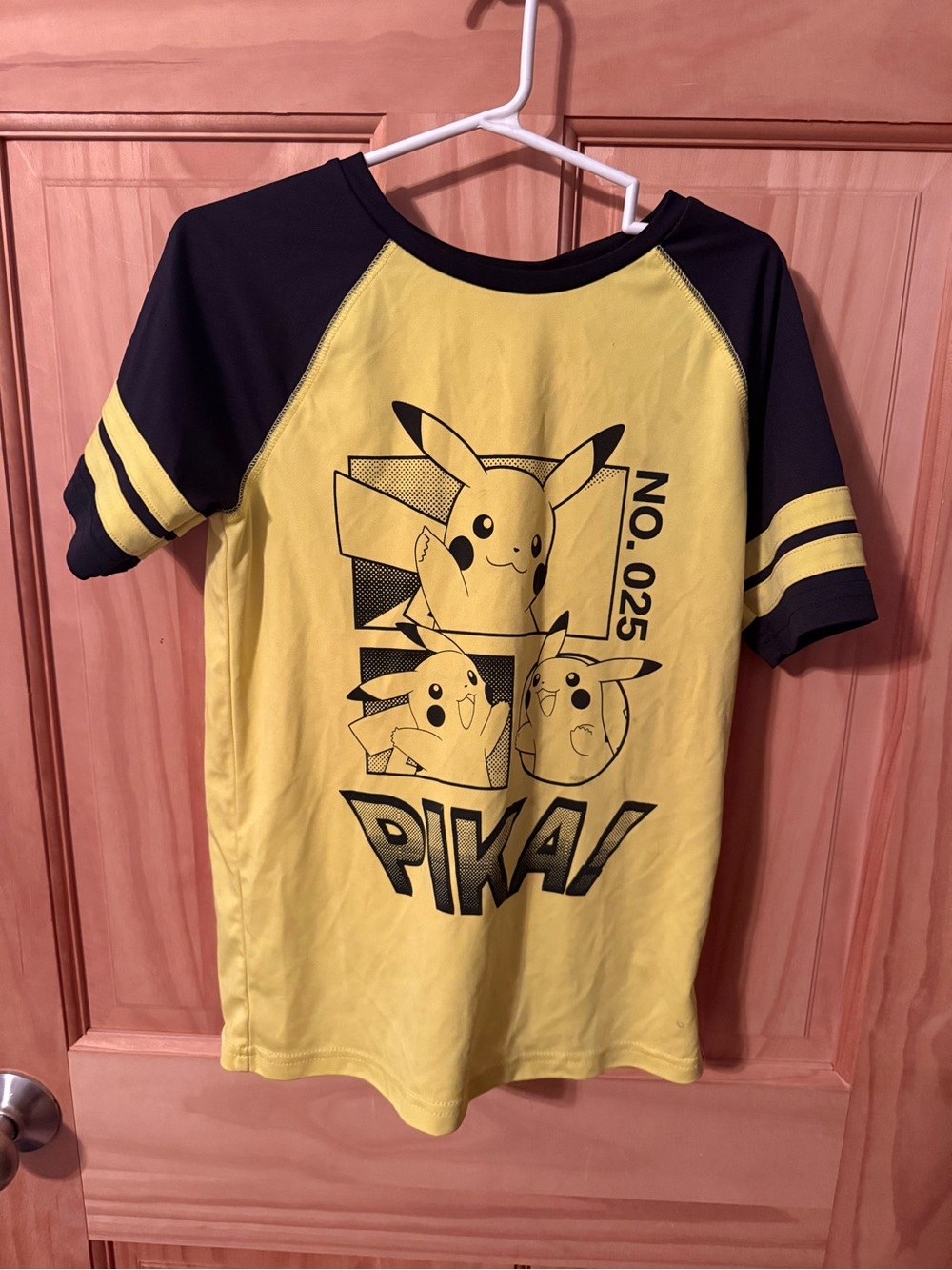 Girls Pikai Pokemon T-Shirt Size 8. Has Some Stains, See Pictures